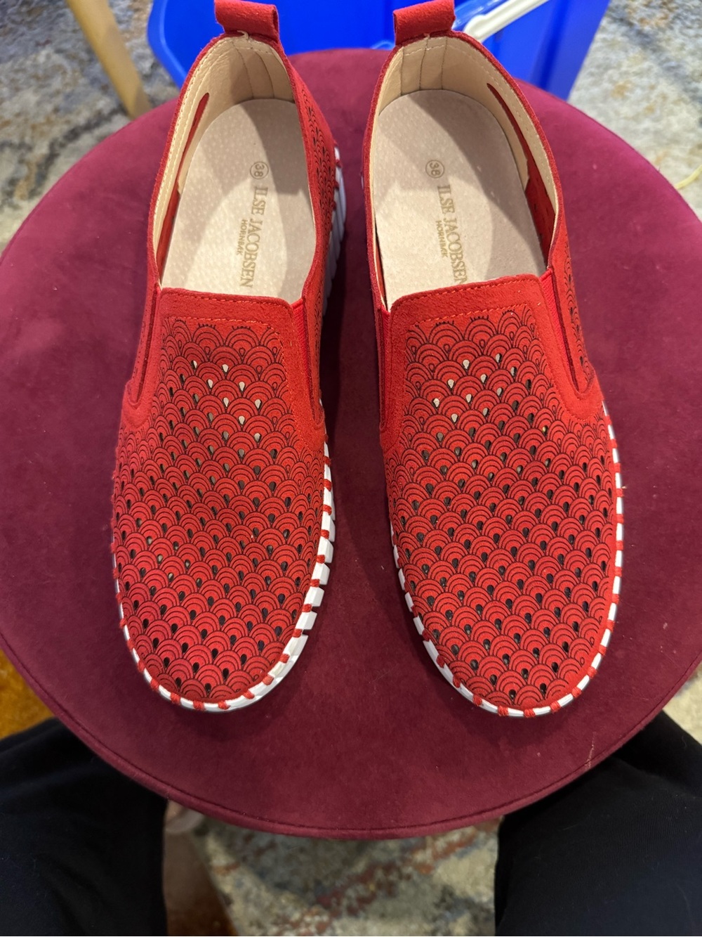 Ilse Jacobsen Red Perforated Slip-On Tulip
Sneakers